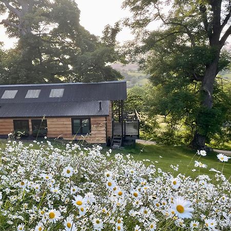 Villa Faraway Follies Llandegla Esterno foto