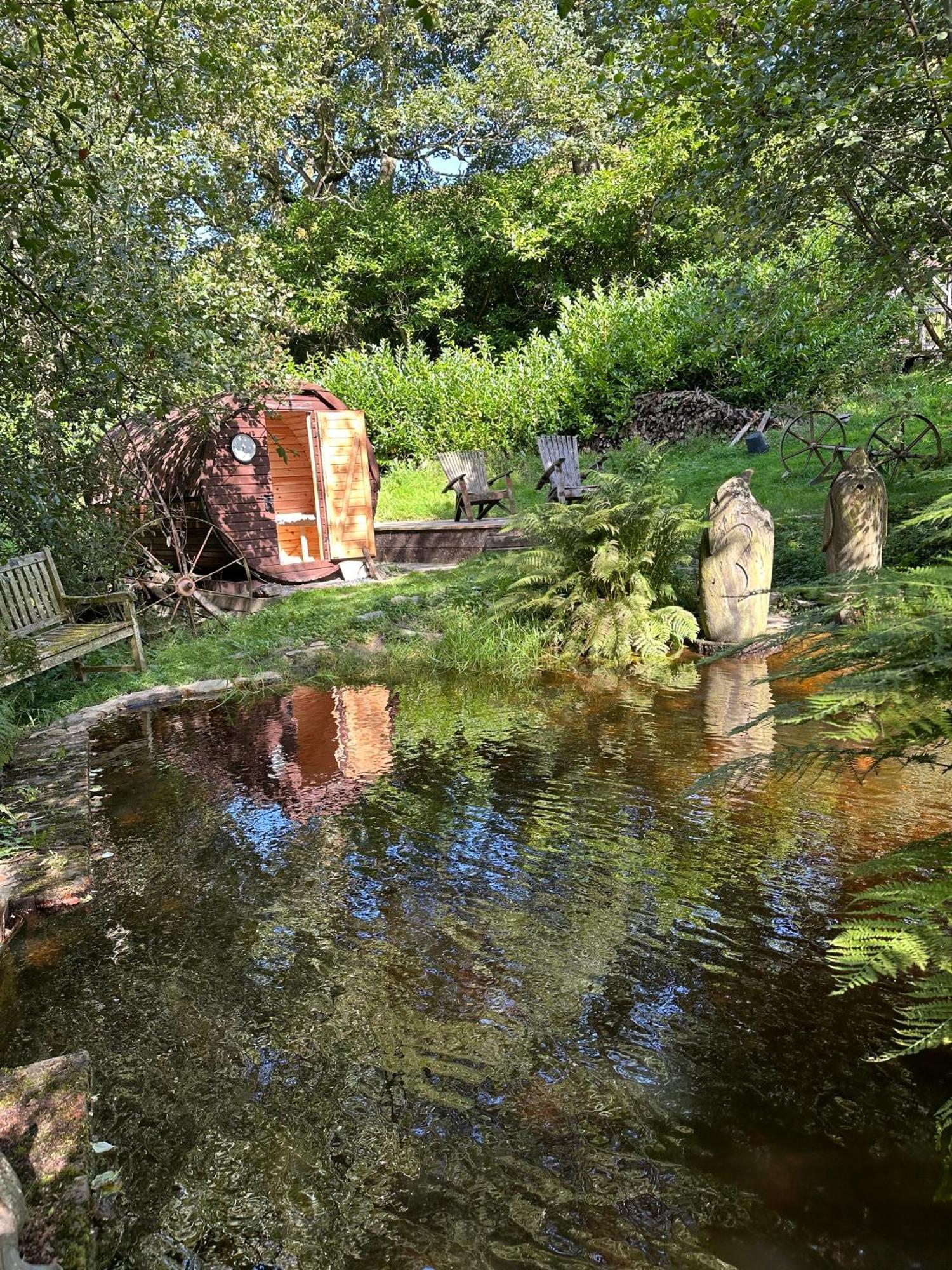 Villa Faraway Follies Llandegla Esterno foto