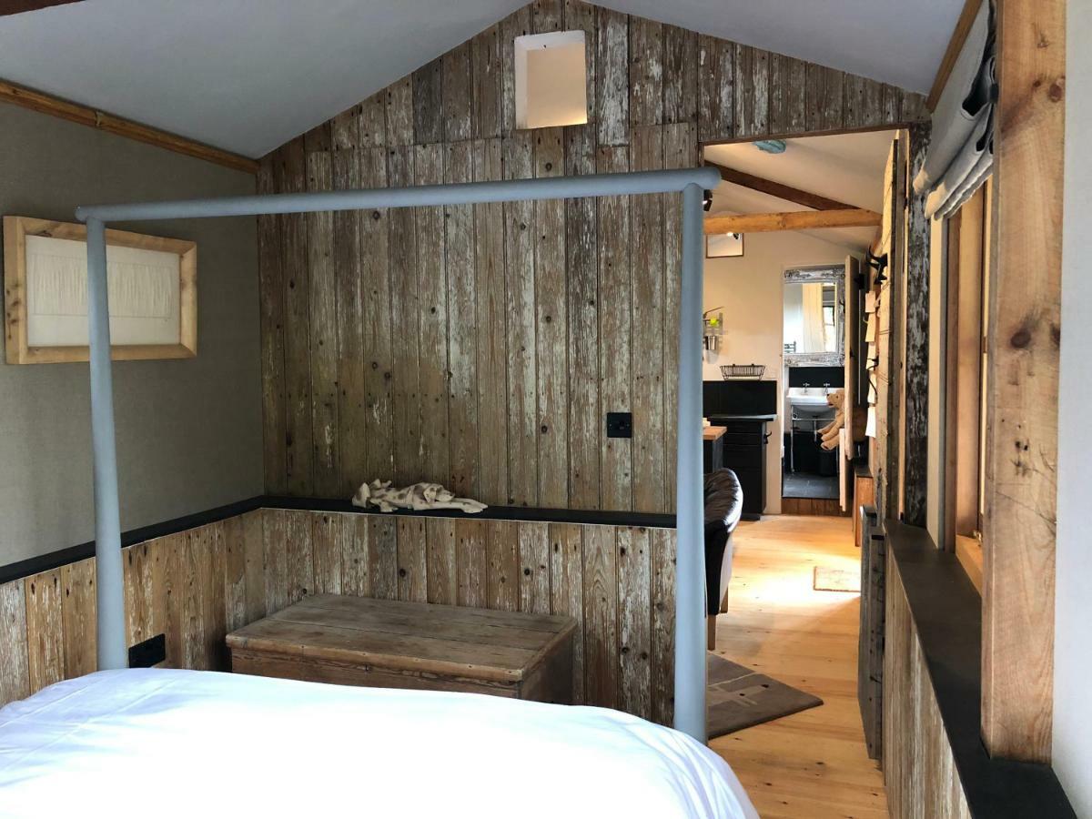Villa Faraway Follies Llandegla Esterno foto