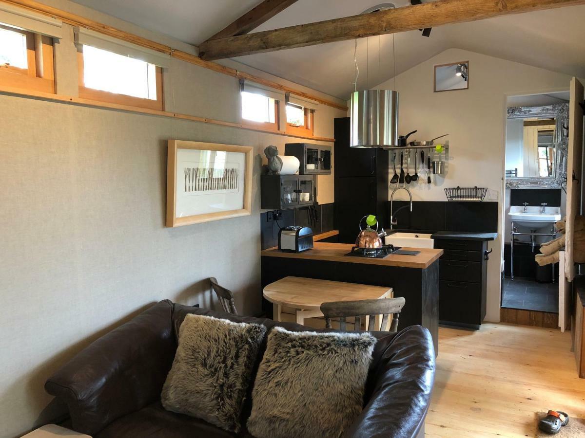 Villa Faraway Follies Llandegla Esterno foto